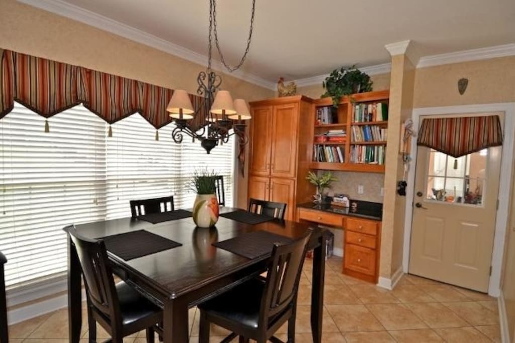 Breakfast Nook