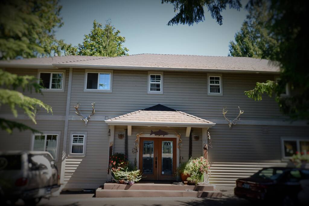 Welcome to Scenic View Lodge