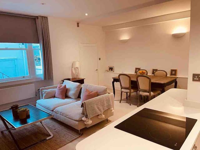 Beautiful flat in central Notting Hill