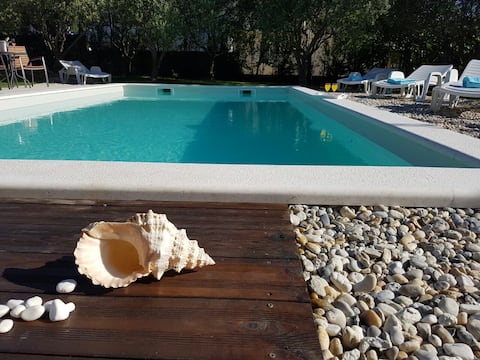 Ideal for families 10 min from Split, pool, garden