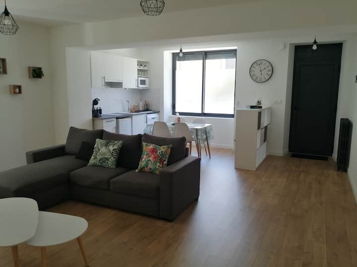 With 60 Cardaillac Apartments for Rent in Rodez, Occitanie, France