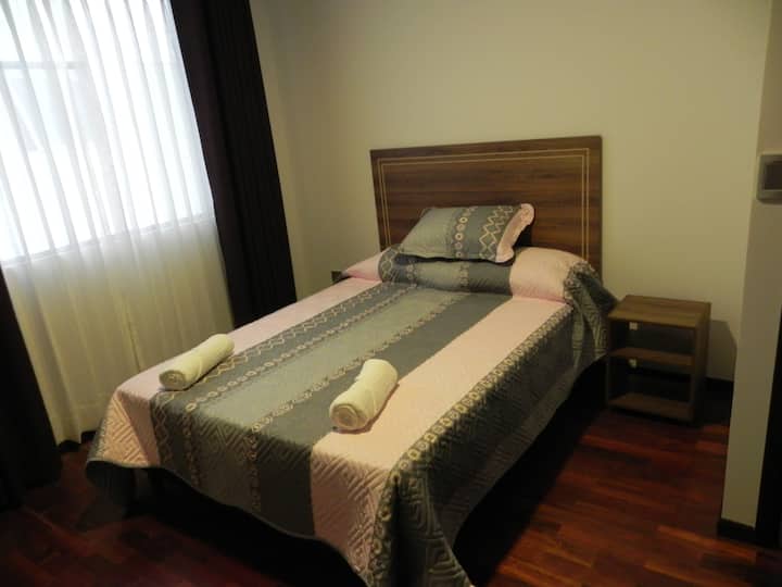 Соба со брачен кревет (широк 125 - 149