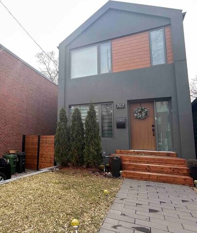 Modern 3 bdrm home for the perfect Family vacay gallery image 3