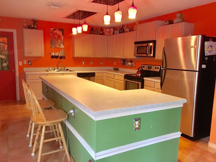 Full Kitchen