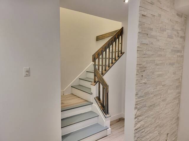 Beautiful House In Montreal City gallery image 3