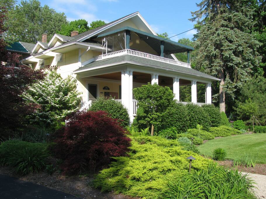 1 BR Apartment Suite Apartments for Rent in Saugatuck, Michigan