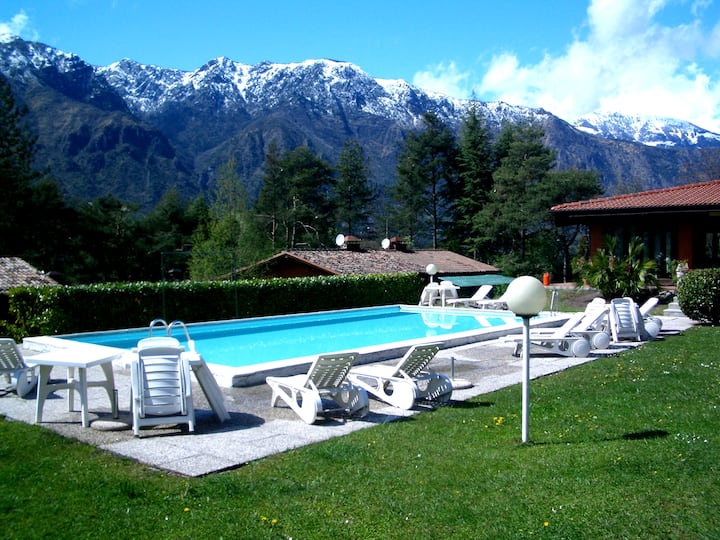 Villa Idro (Apartment C) — Pool — Lake Idro - Bondone