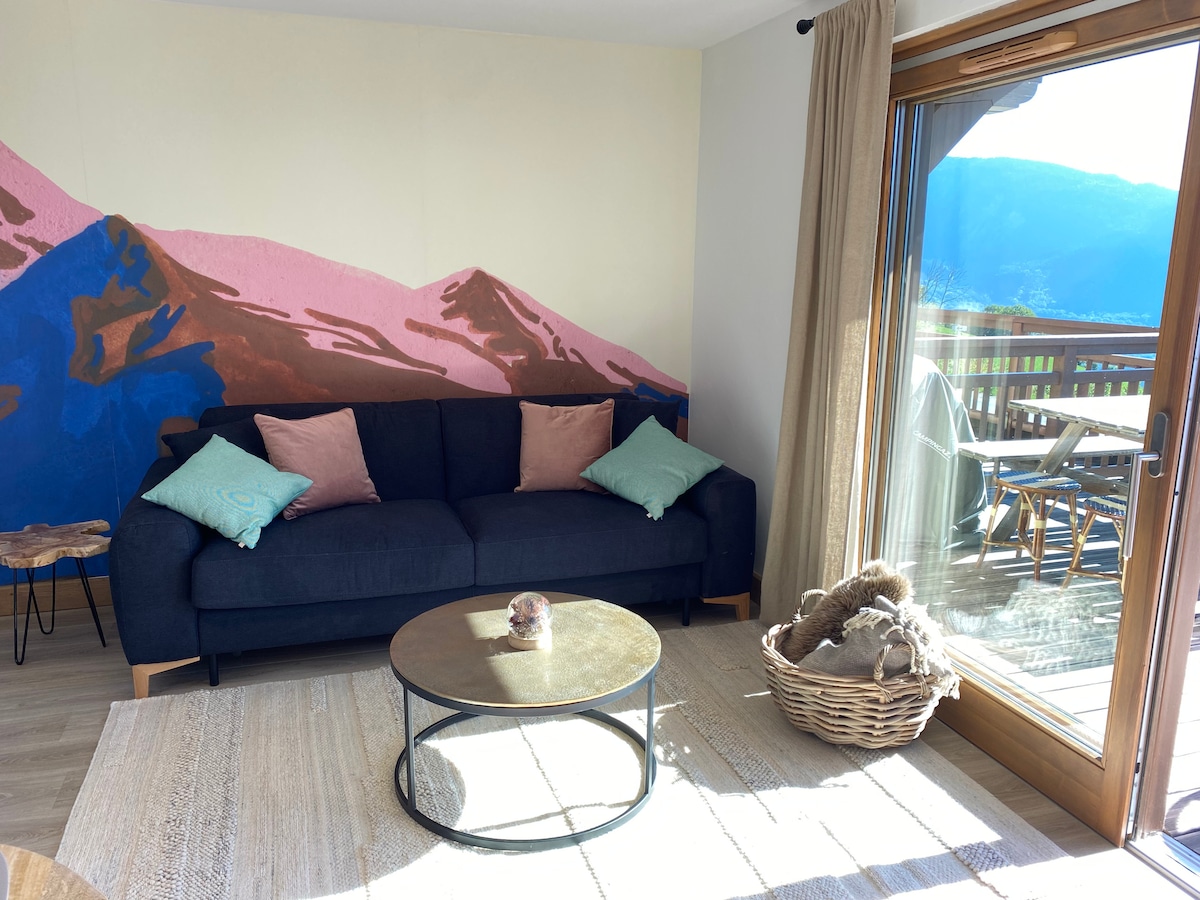 Top Airbnb: Superb apartment with great views, rated 3* in La Léchère