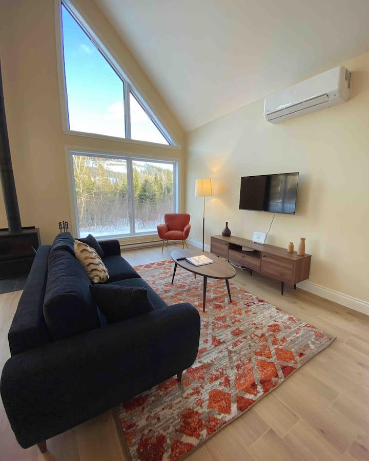 Chalet Bellecôte Spa/Massif Houses for Rent in Charlevoix Regional