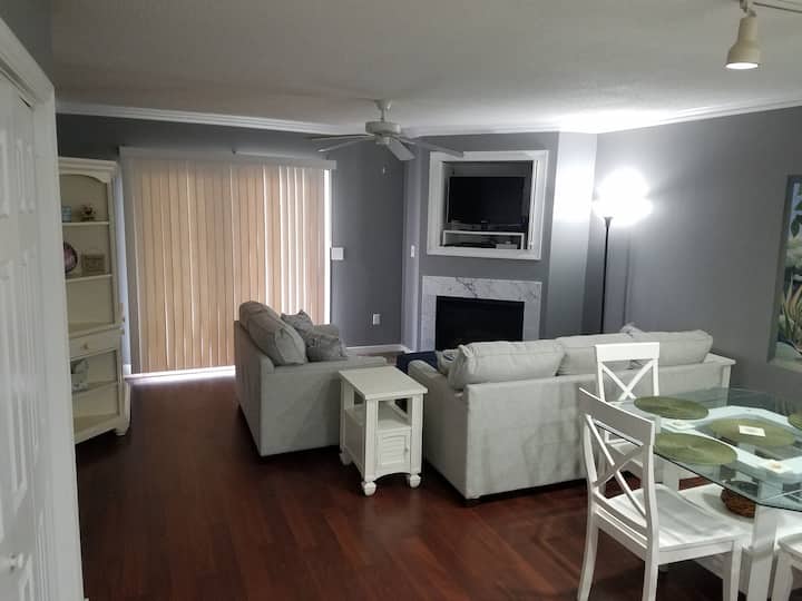 Sunset Bay Beach Condo - Ocean Pines, MD