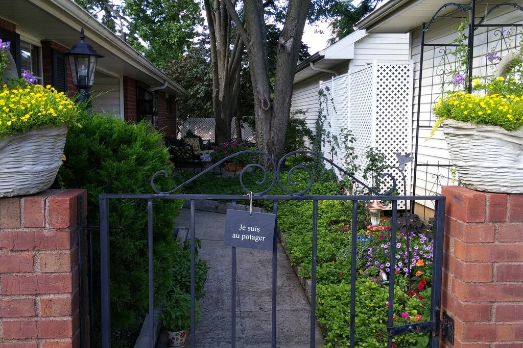 Private side entry.