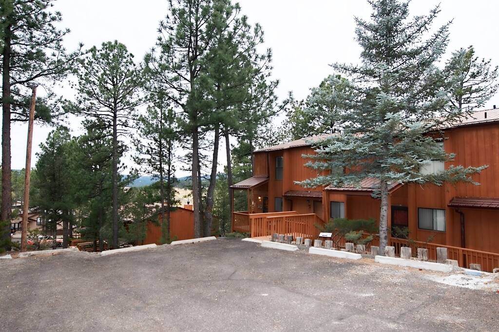 Whispering Bluff 807 - Cozy Cabins Real Estate, LLC