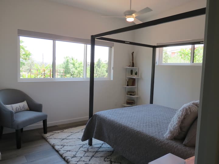 Queen bedroom