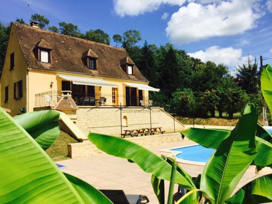 4 BR Summer House with Private Heated Pool