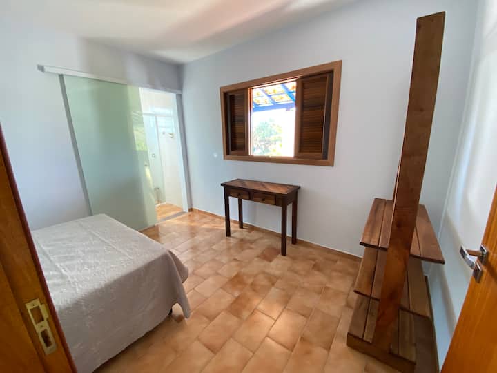 חדר שינה 4 - סוויטה 
(מיטה זוגית)