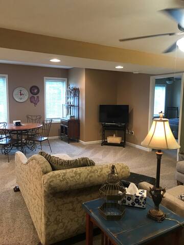 Comfy & Cozy in Somerset