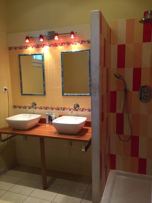 Salle de bain 1