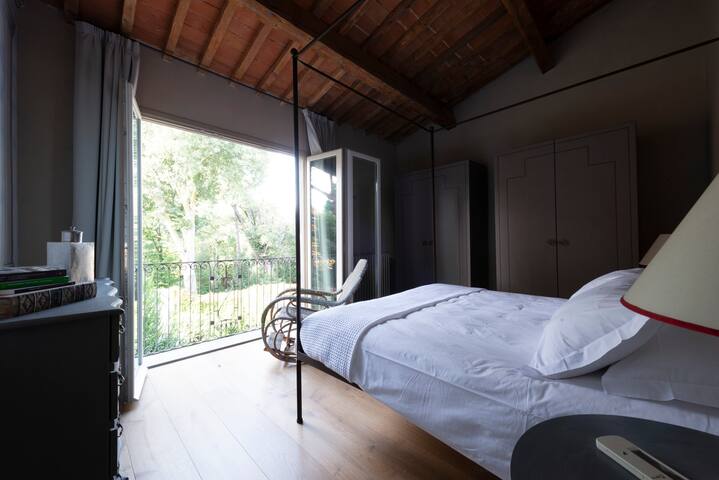 Top Floor Jewel in Florence gallery image 5