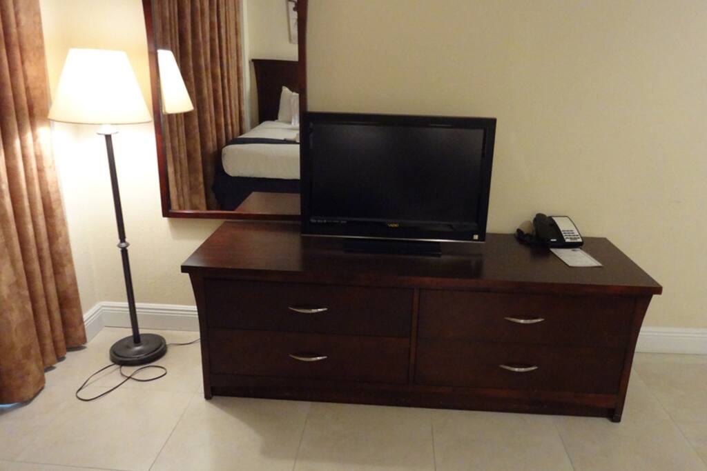 TV LCD con cable
