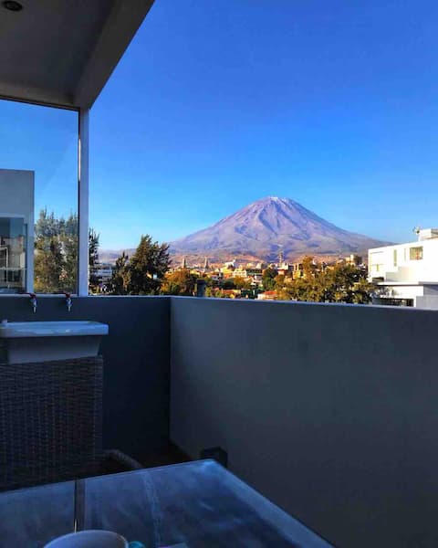 Top-Floor with Misti View & Fiber WiFi