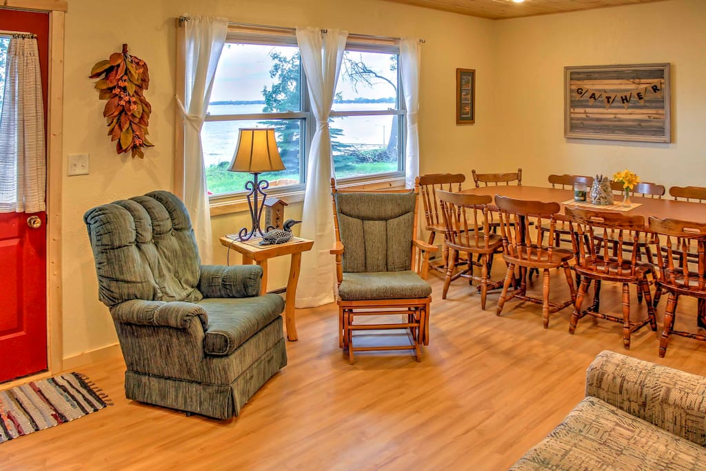 Recently remodeled in 2017, this cozy cabin has everything you'll need for a comfortable stay.