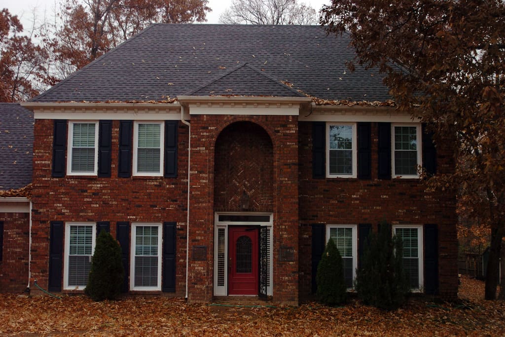 Graceland Manor