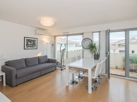 Airbnb performant: Bright flat-terrace-private parking-Pope Palace à Avignon