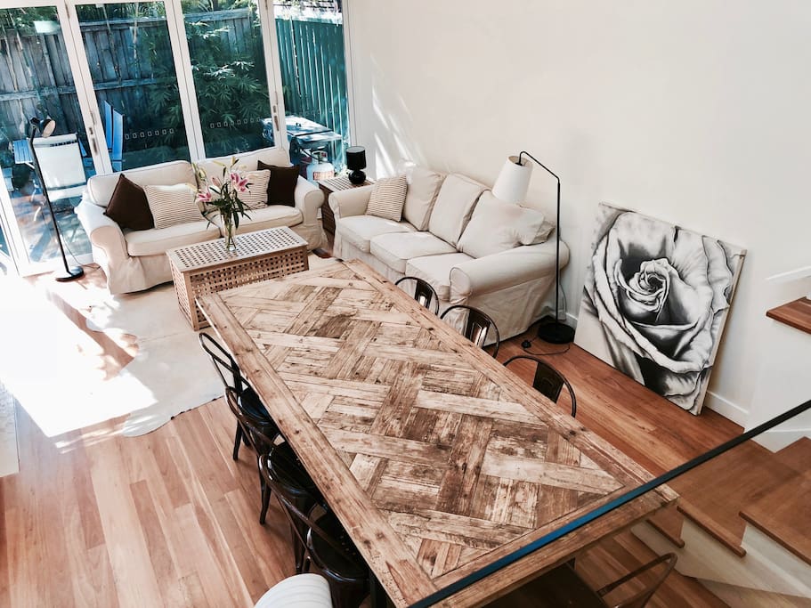 Dining -split level lounge and dining with bbq and table outside