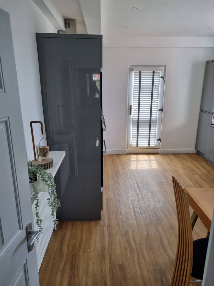 Preston Park Brighton Double Room
Private Bathroom - Brighton
