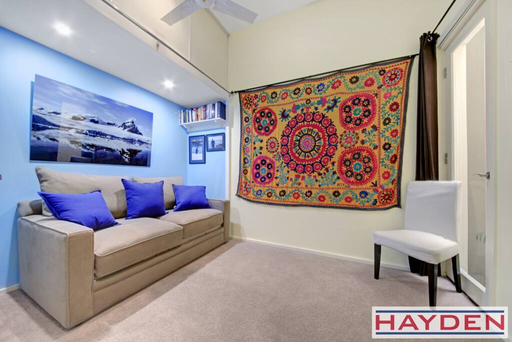 Spare room (double sofa-bed)