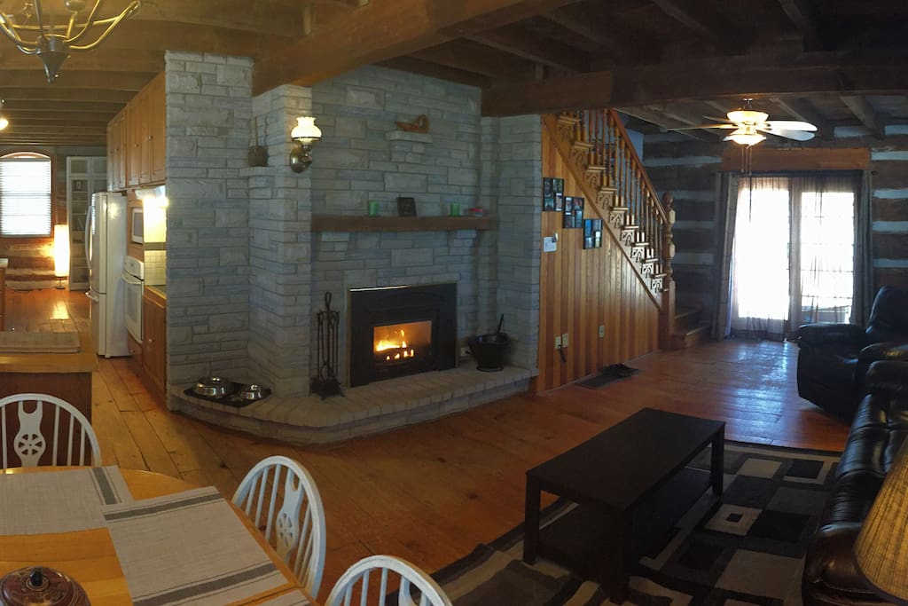 Living Room/Kitchen