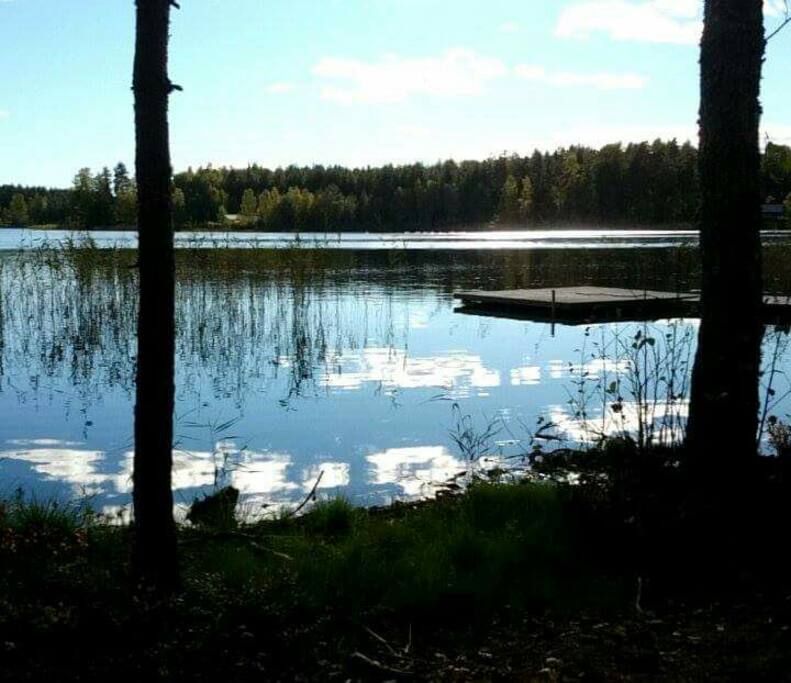 Skivtjärn- 8 min walk with clear water perfect for a swim.