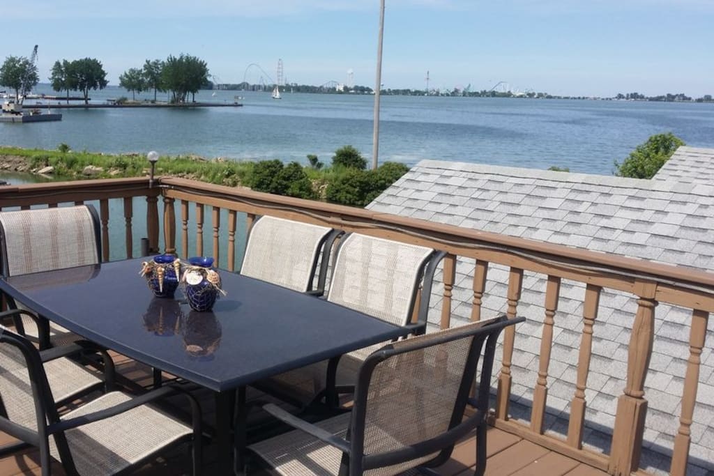 TOP DECK BOATHOUSE Houses for Rent in Sandusky, Ohio, United States