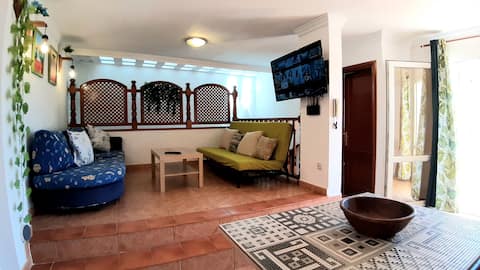 Propiedad de Airbnb exitosa: Fantastic Apartment 2 en Santa Lucía De Tirajana
