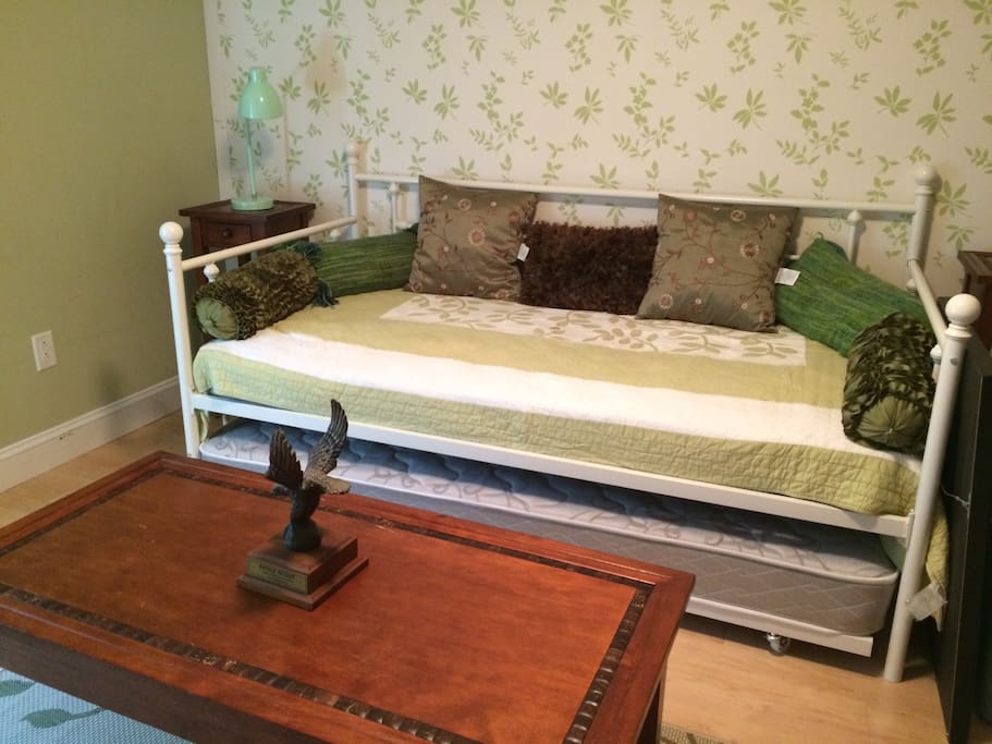 Day bed room