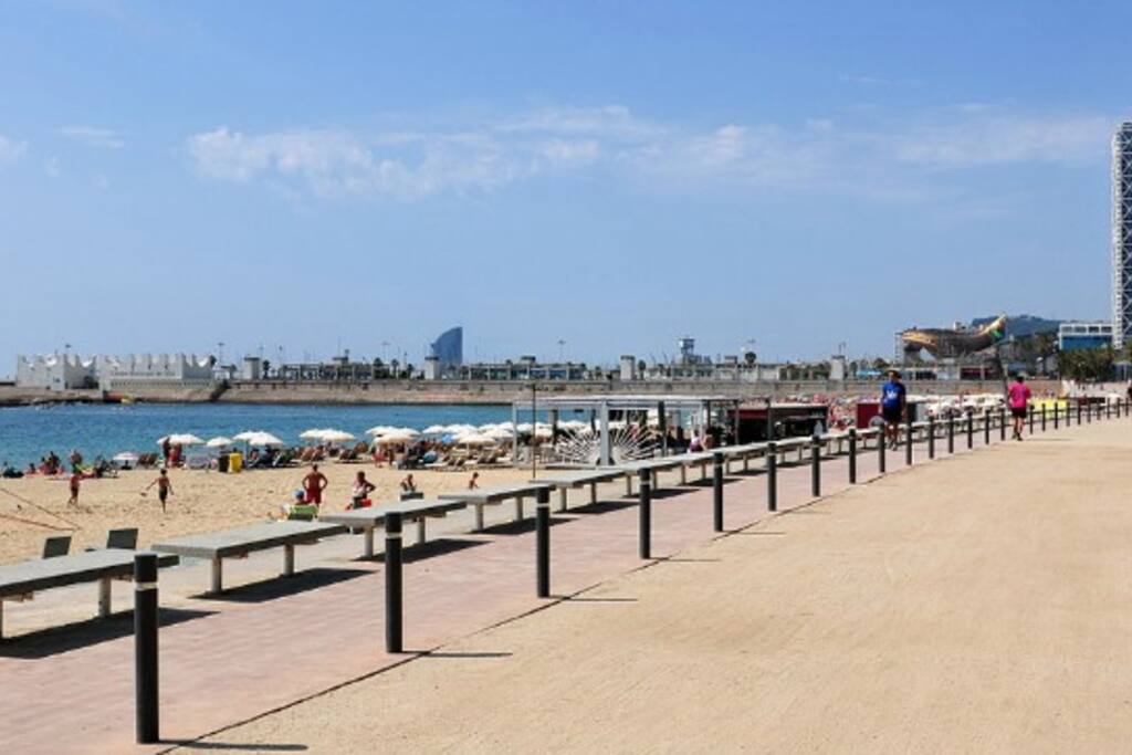 Nova Icaria Sea Boulevard