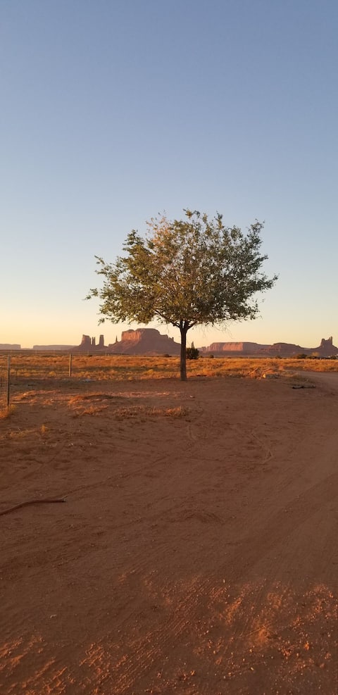 North view of Monument Valley, private Octagon