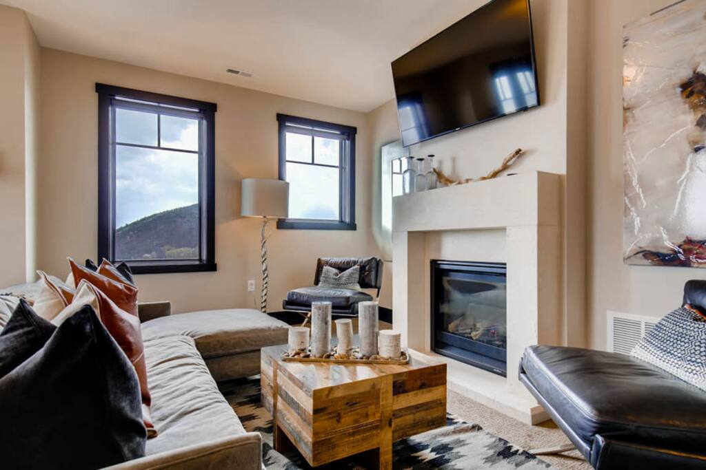 The Residences at Blackstone #3828 Living Area
