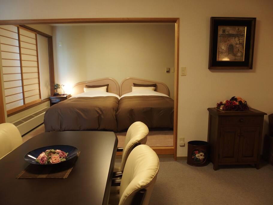 Guest bedroom
寝室