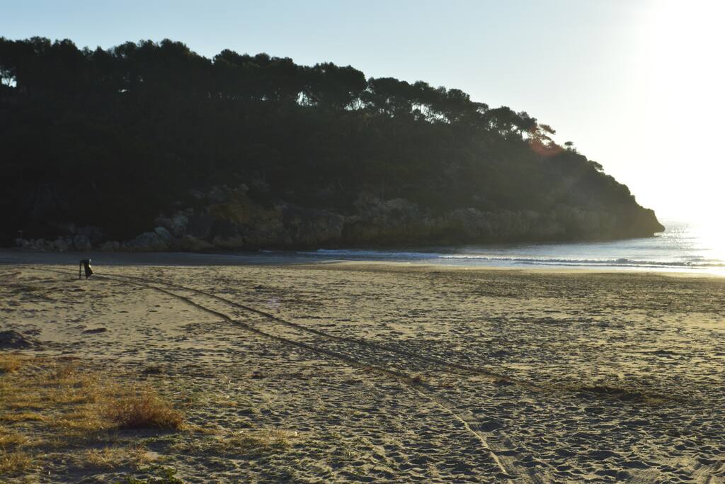 Platja de La Mora. 5min. caminant