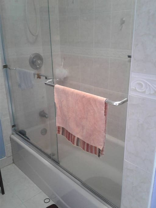 bathtub