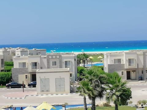 Chalet in Amwaj with a Sea view