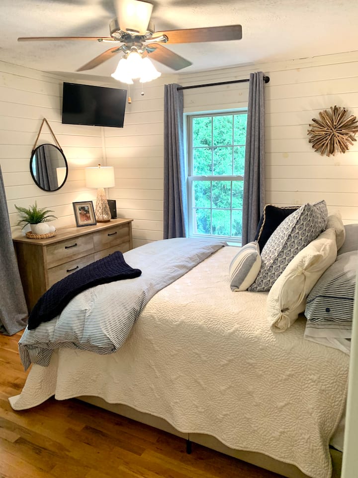 Chumba cha kulala cha malkia 1 - kiwango cha juu