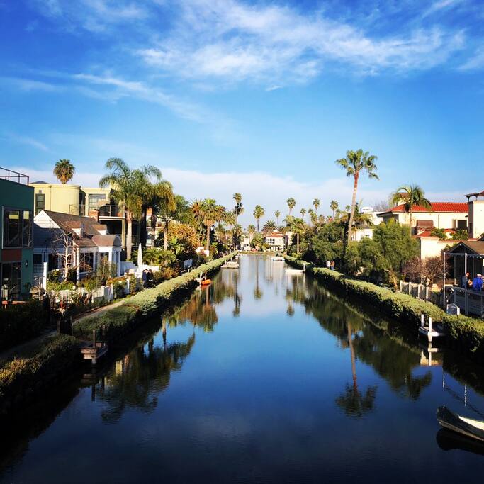 Venice Canals in just 2 minutes walking distance