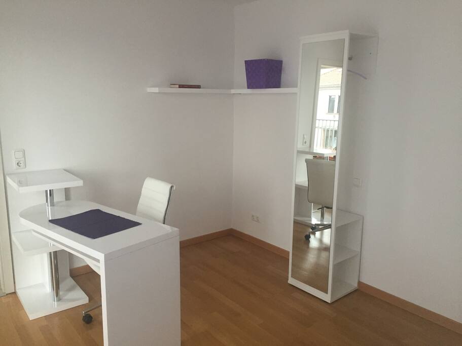 Die Arbeitsecke im Gästezimmer.
