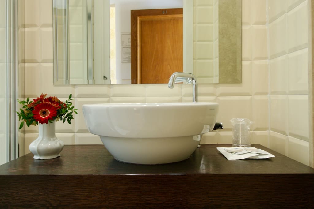 Superior and Executive Bathrooms details
