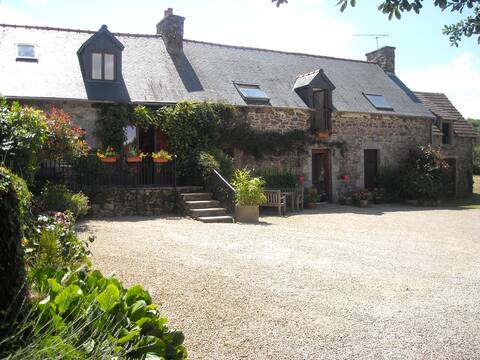 One-bedroom house near Pontrieux
