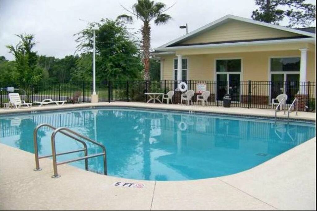 Community Pool and Gym