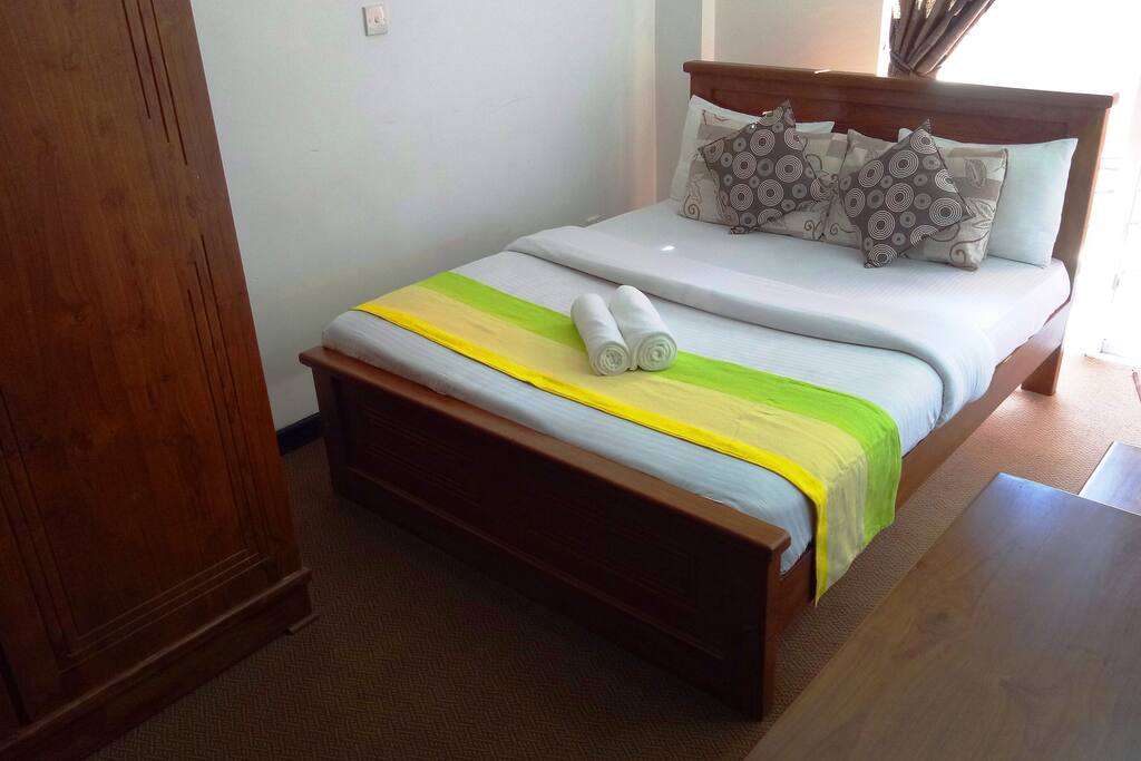STANDRED ROOM