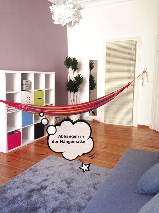 das Zimmer ist hell und gemütlich